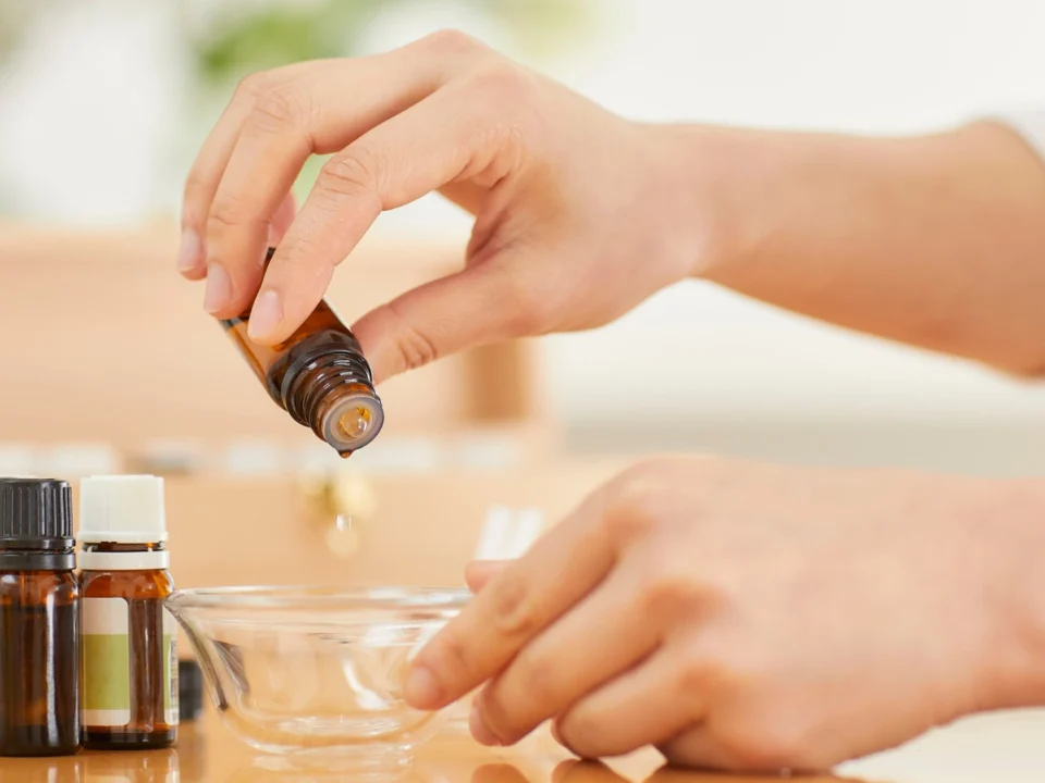 Bienfaits combinés des huiles essentielles et naturelles